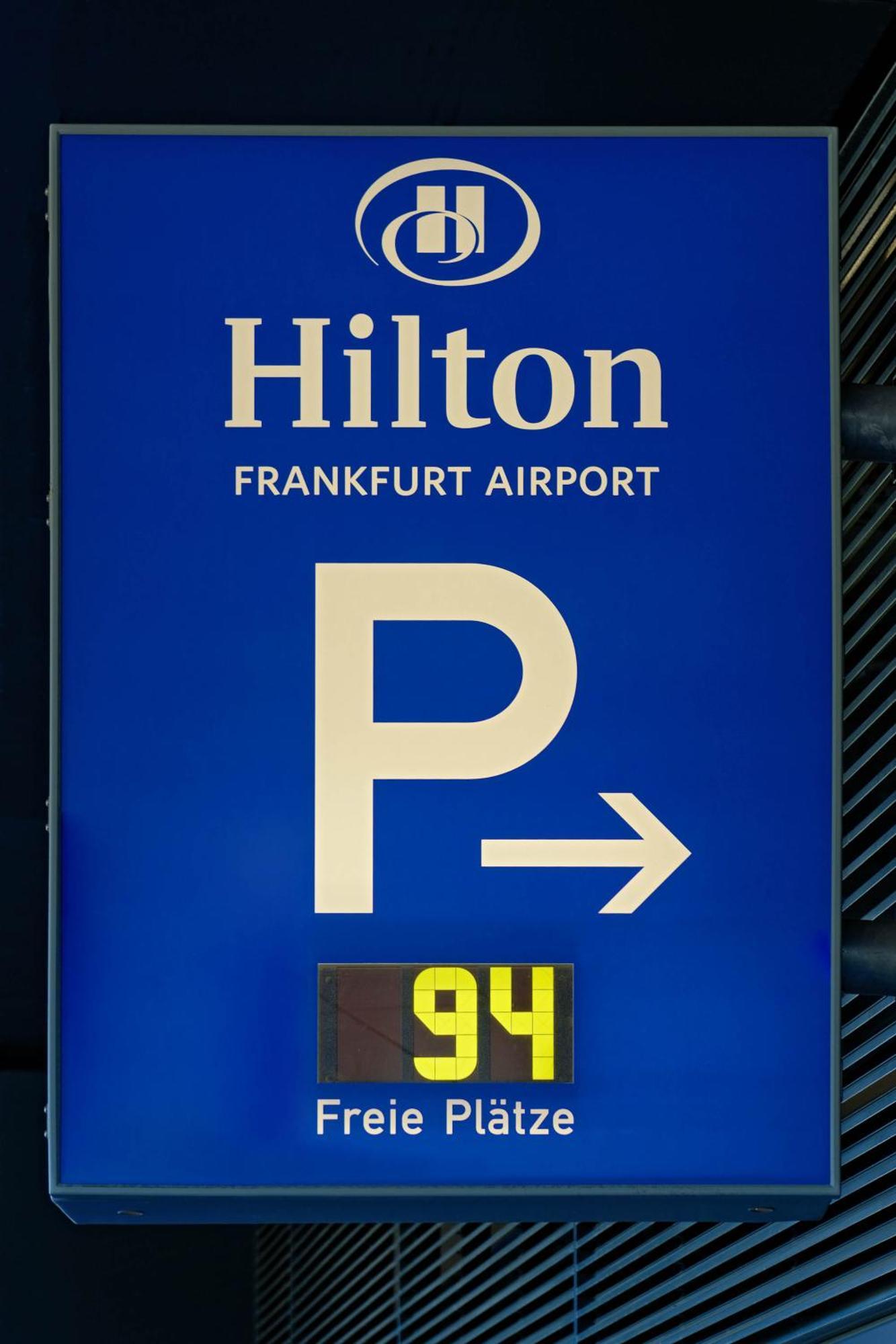 فندق هيلتون مطار فرانكفورت المظهر الخارجي الصورة